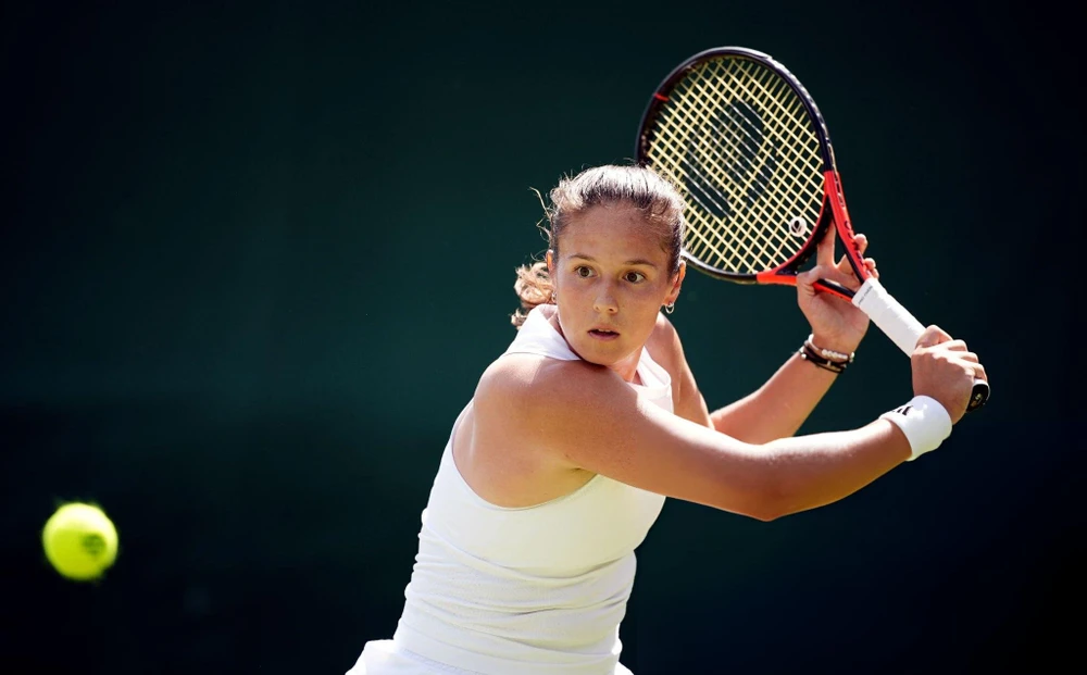 Kasatkina hủy diệt đối thủ chủ nhà 12-0