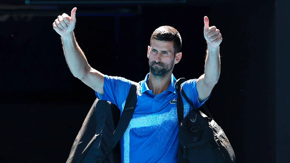 Djokovic buộc phải rời khỏi Australian Open vì chấn thương