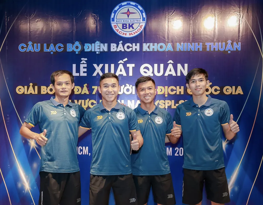 "Tổ phủi" Ninh Thuận Điện BKNT 05.jpg