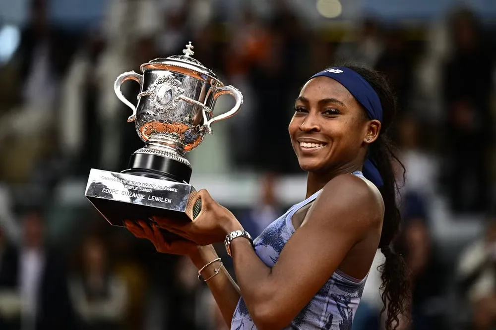 Gauff nâng cúp vô địch