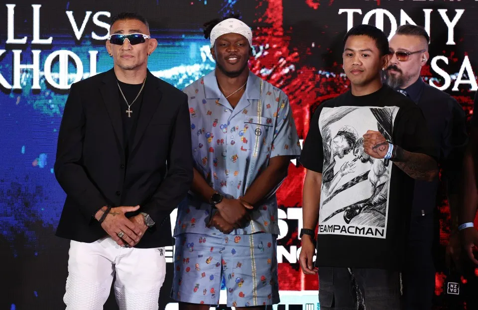 Ferguson (trái) vả Tiktoker Papi