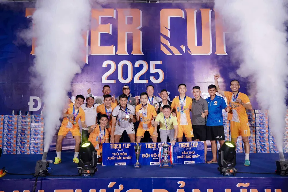 Tony Bình Dương giành cú đúp vô địch