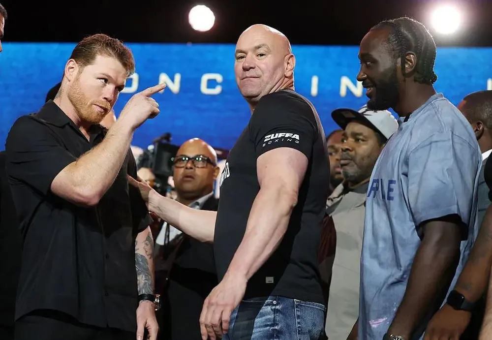 Crawford (phai sẽ đấu Canelo vào cuối tuần này