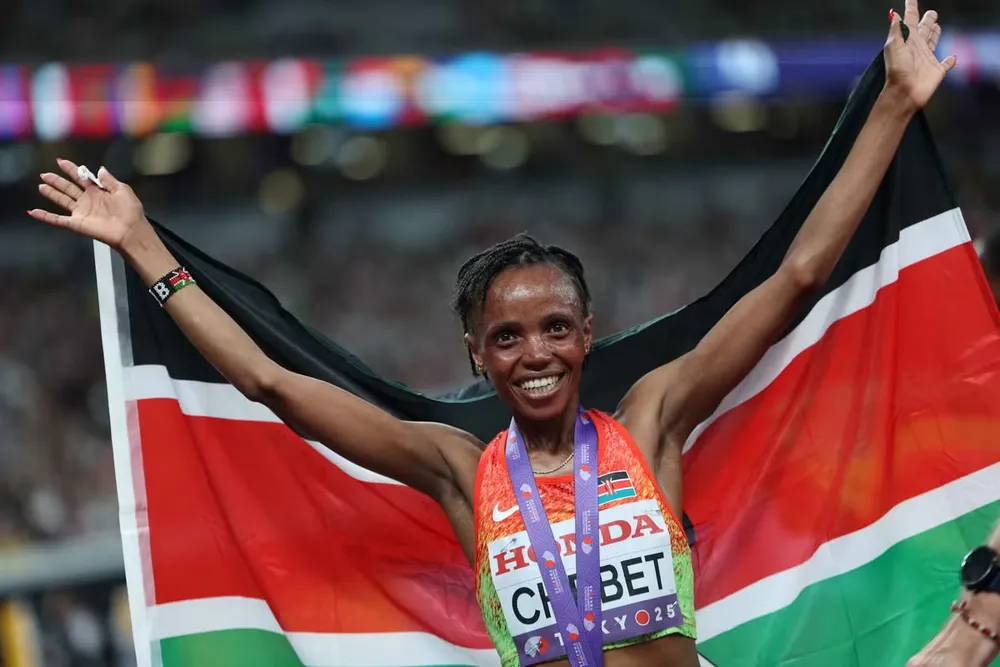 Chebet ăn mừng chiến thắng