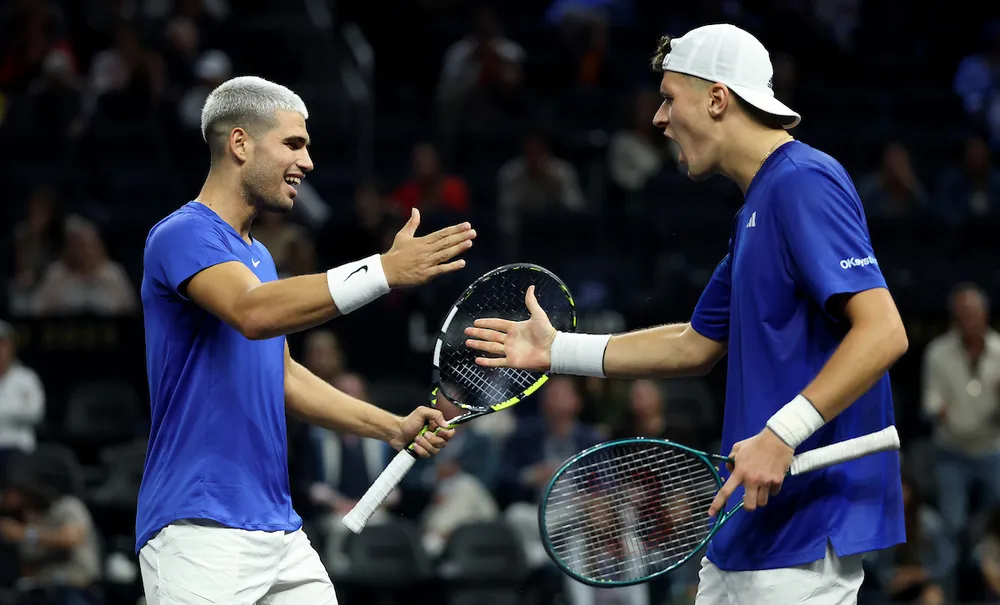 Bộ đôi Alcaraz - Mensik giúp Tuyển châu Âu dẫn 4-1