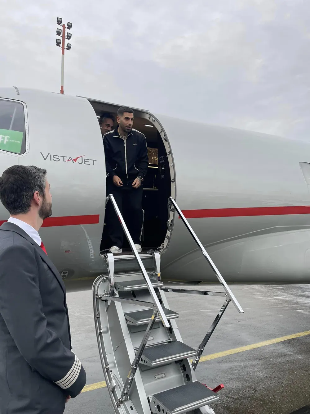 Topuria Jets private.jpg