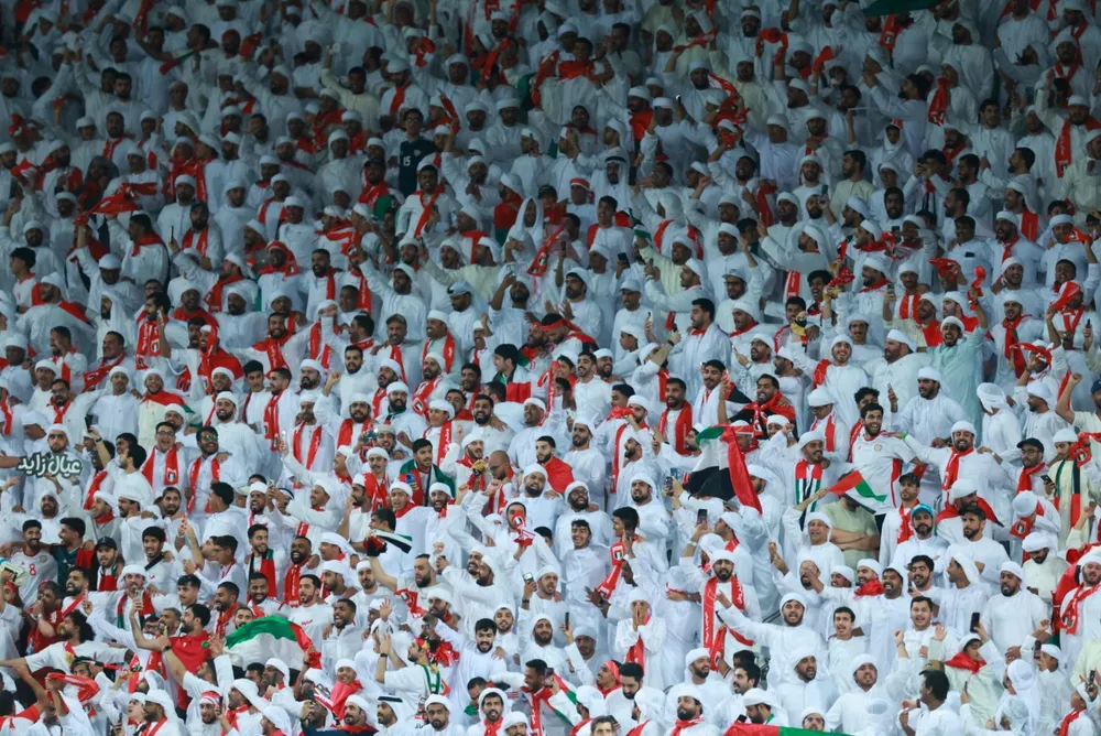 UAE Fans 01.jpg
