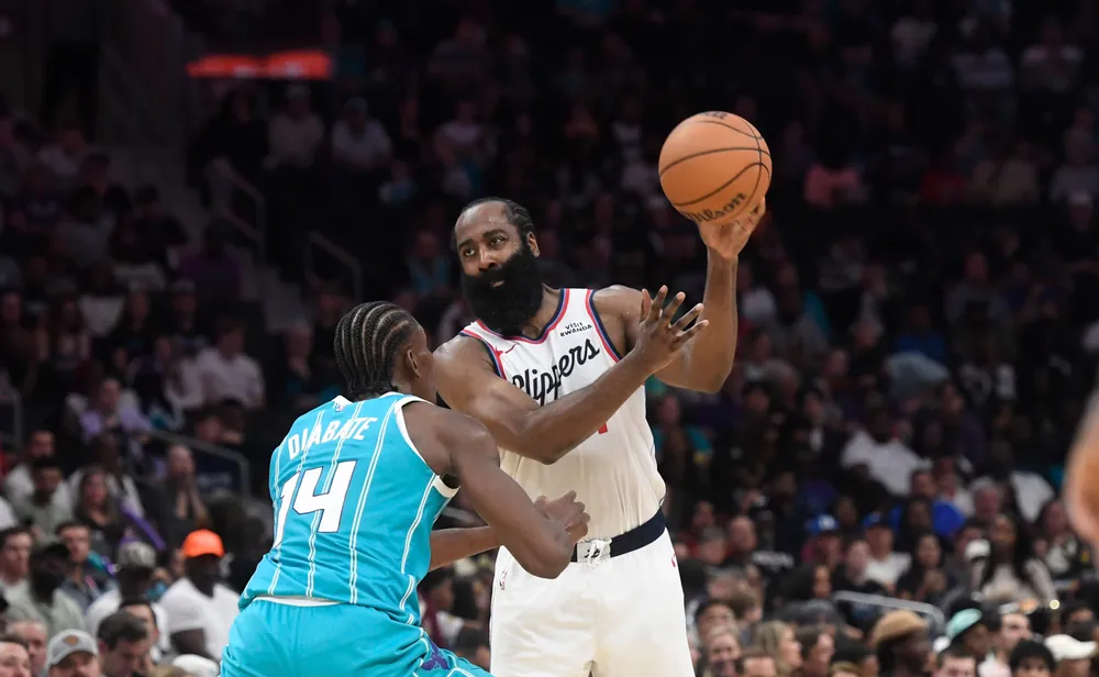 Harden lập kỷ lục ghi điểm cho LA Clippers