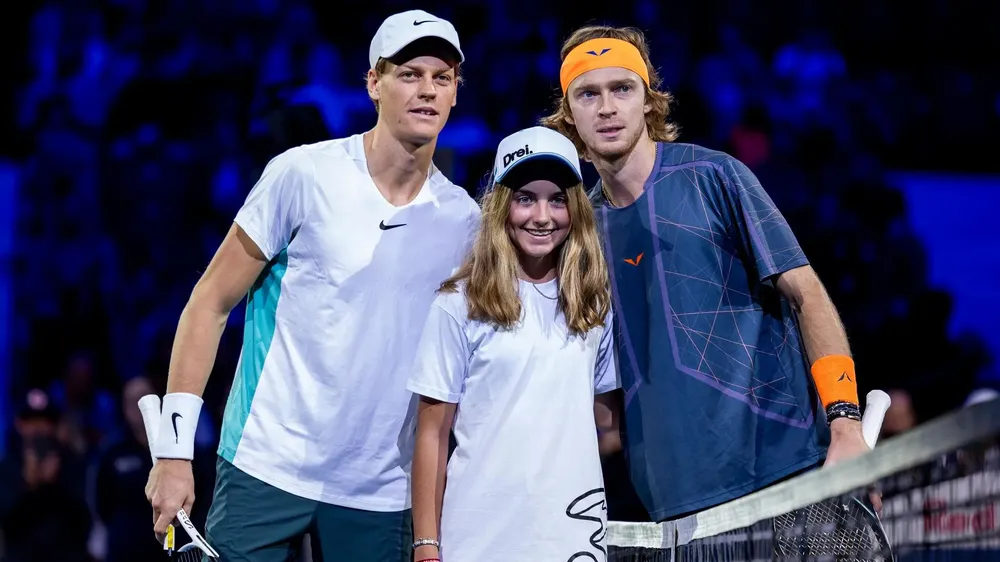 Rublev (phải) và Sinner
