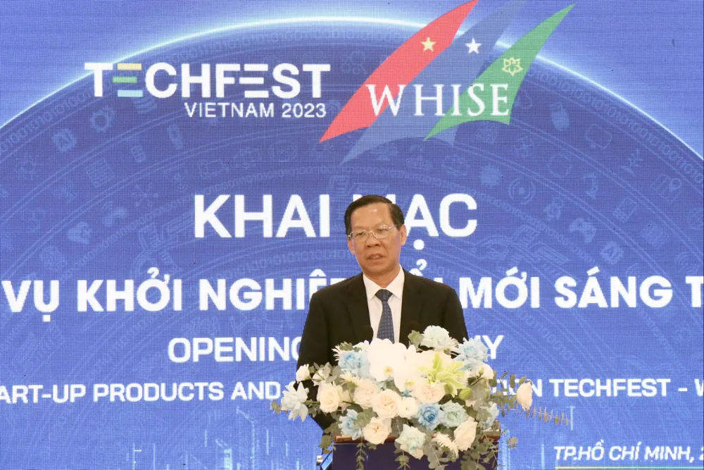 Chủ tịch UBND TPHCM Phan Văn Mãi phát biểu khai mạc Techfest – Whise 2023. Ảnh: BÙI TUẤN Chủ tịch UBND TPHCM Phan Văn Mãi phát biểu khai mạc Techfest – Whise 2023. Ảnh: BÙI TUẤN