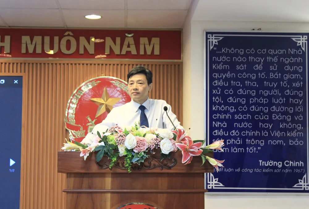 Ông Đào Trung Thành, Phó Viện trưởng Viện ABAII, chia sẻ về vai trò của AI trong ngành pháp lý IMG_0202 2.jpg