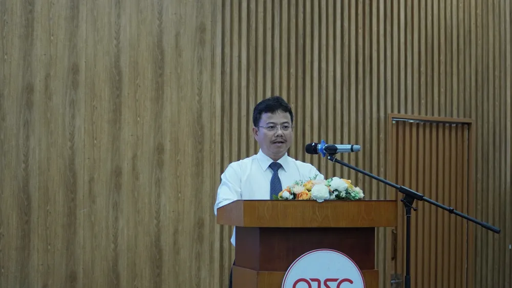 Ông Trần Hữu Dũng, Giám đốc QTSC, Phó Chủ tịch HCA phát biểu tại hội thảo. Ảnh: THIÊN PHÁT IMG_1240.jpg