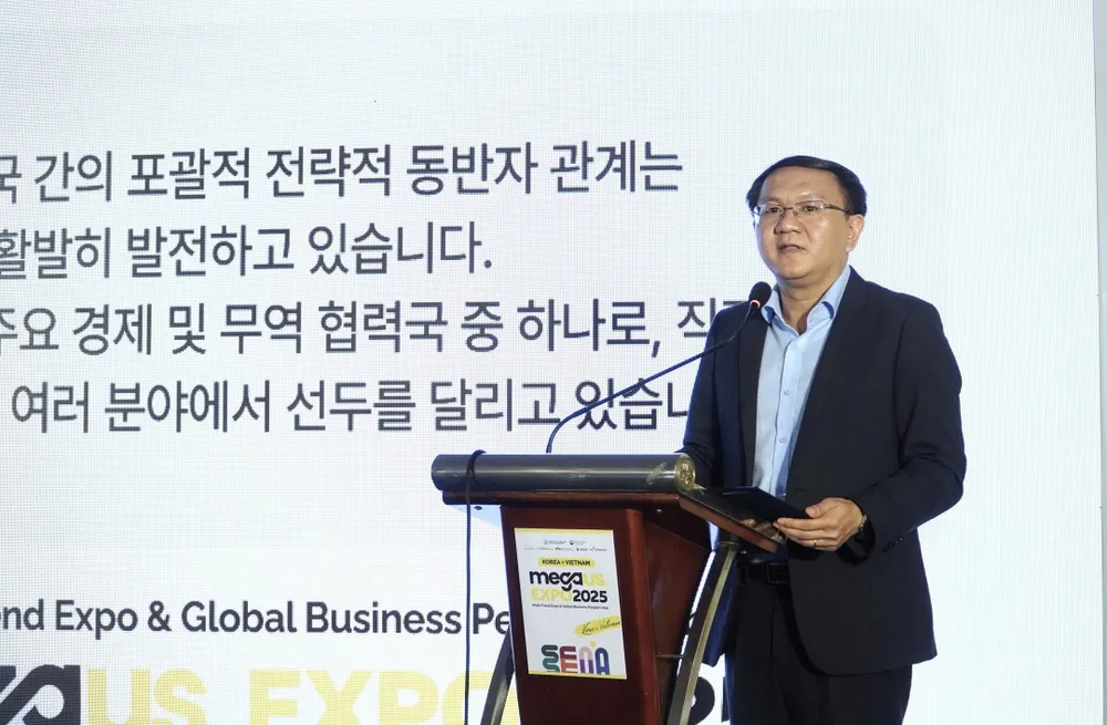 Giám đốc Sở KH-CN TPHCM Lâm Đình Thắng phát biểu tại buổi công bố sự kiện. Ảnh: THIÊN PHÁT IMG_1541.jpg