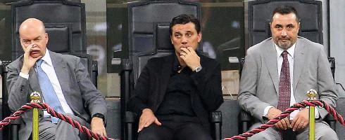 Marco Fassone, Vincenzo Montella và Gáim đốc thể thao Massimiliano Mirabelli. Ảnh: ANSA.