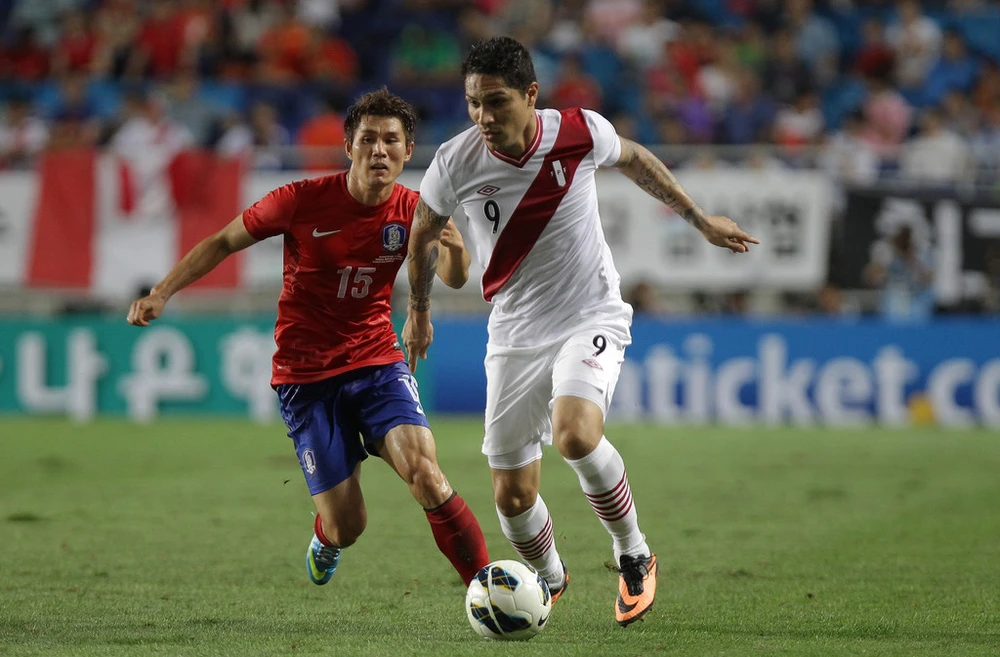 Mất Paolo Guerrero (phải) là tổn thất lớn cho Peru. Ảnh Getty Images.