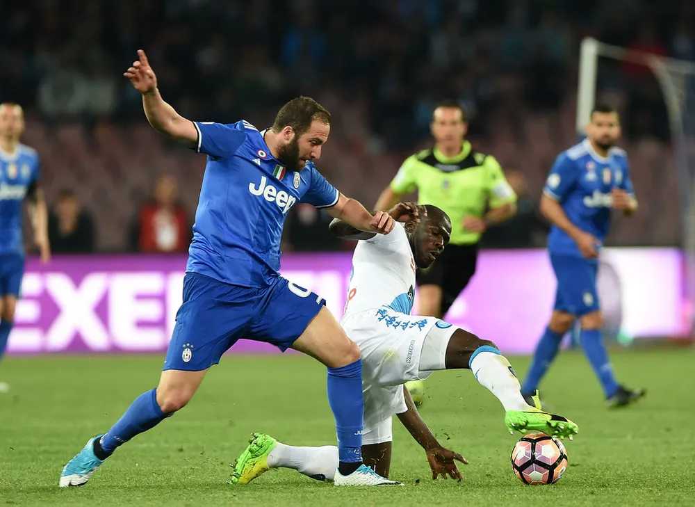Serie A đại chiến: Napoli – Juventus, khi Lão phu nhân lo lắng ảnh 1 Serie A đại chiến: Napoli – Juventus, khi Lão phu nhân lo lắng ảnh 1