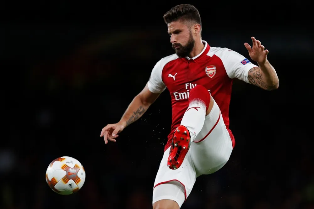 Arsenal của Olivier Giroud xem như bỏ túi suất vào vòng sau. Ảnh: Getty Images.