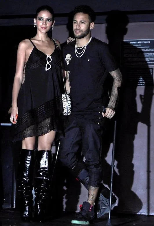 Bác sĩ Brazil: Neymar đang hồi phục rất tốt! ảnh 1