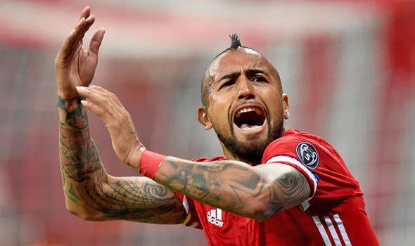 Tiền vệ "chiến binh" Arturo Vidal sẽ phải nghỉ đến hết mùa.