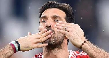 Gigi Buffon quye761t định kết thúc hành trình của mình ở Italia.