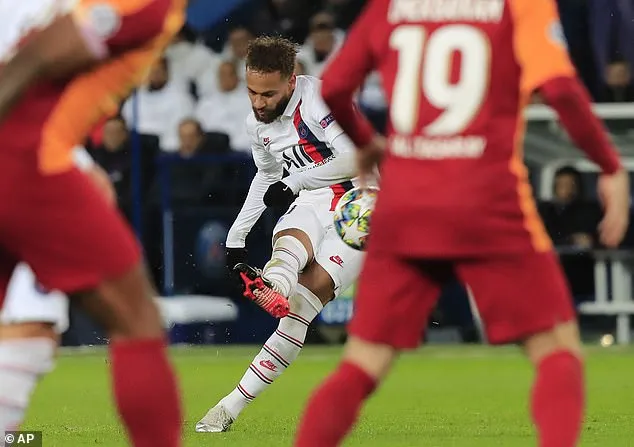 Vì sao Neymar phải nhường Cavani đá 11m ảnh 1