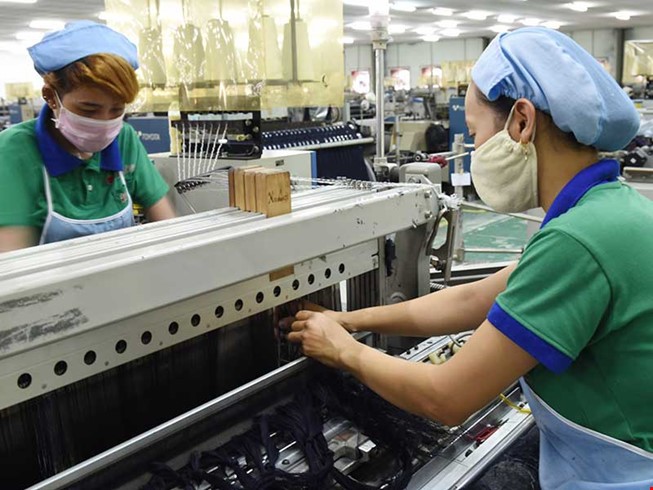 女勞工欲享有最高的退休金額，繳納社保時間則須30年。（圖源：互聯網）