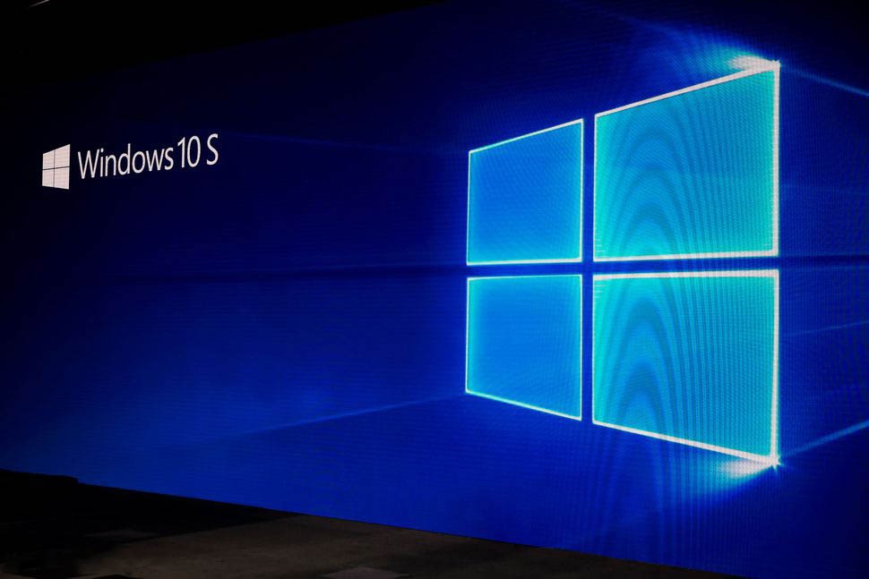 微軟新款筆記本電腦　搭載“視窗10S” ảnh 2