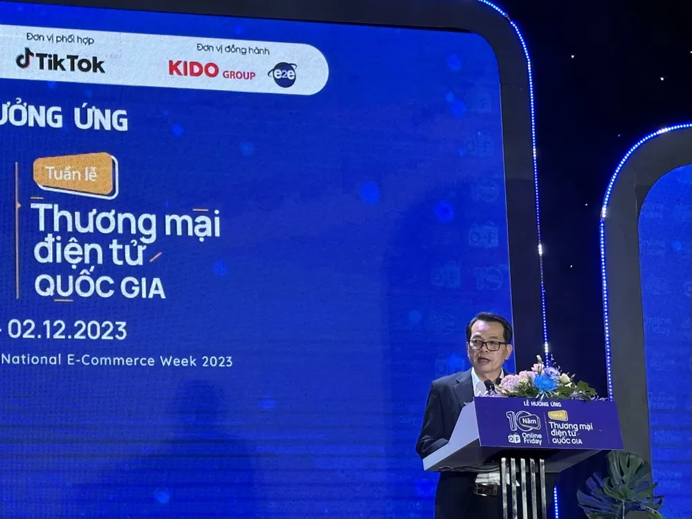 Ông Nguyễn Thế Quang - Phó cục trưởng Cục Thương mại điện tử và Kinh tế số Ông Nguyễn Thế Quang - Phó cục trưởng Cục Thương mại điện tử và Kinh tế số