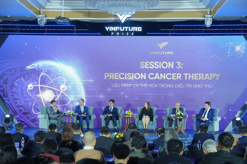 Trong khuôn khổ chuỗi sự kiện sẽ tiếp tục diễn ra các tọa đàm “Khoa học vì cuộc sống”. Trong khuôn khổ chuỗi sự kiện sẽ tiếp tục diễn ra các tọa đàm “Khoa học vì cuộc sống”.