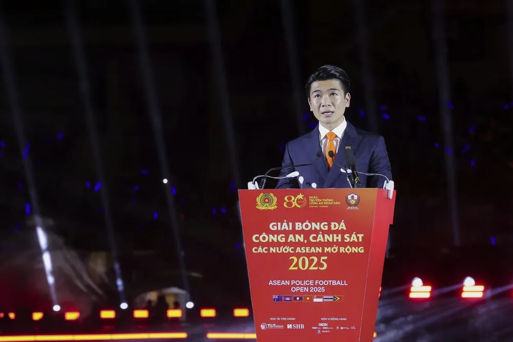 Ông Đỗ Quang Vinh - Phó Chủ tịch kiêm Phó Tổng giám đốc SHB Ảnh 2 (2).jpg