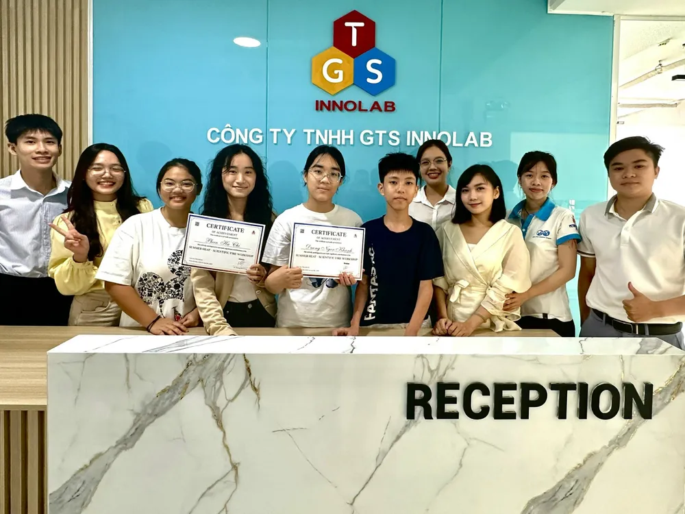 Các em được nhận Chứng nhận chương trình The Eco-Gen Project khi hoàn thành chương trình đào tạo Picture3.png