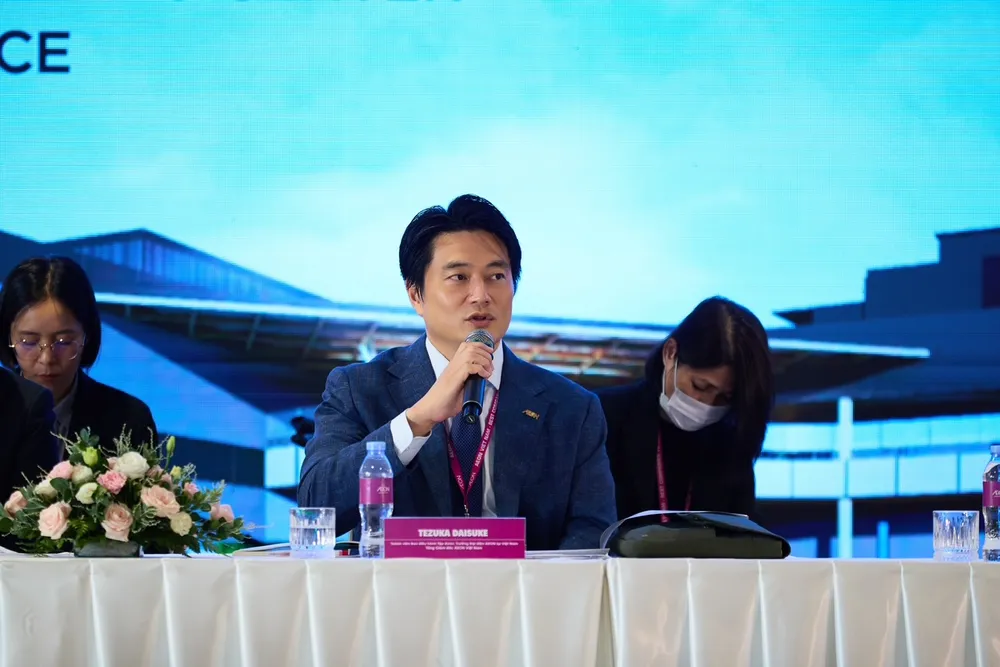 Ông Tezuka Daisuke thông tin về Trung tâm thương mại AEON Tân An 1.jpg