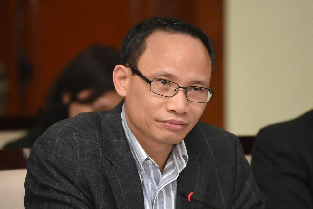 TS. Cấn Văn Lực 9bff99a08a8407da5e95.jpg