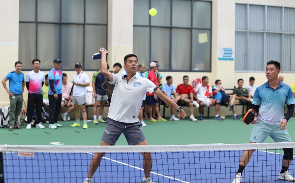 运动员进行匹克球比賽。