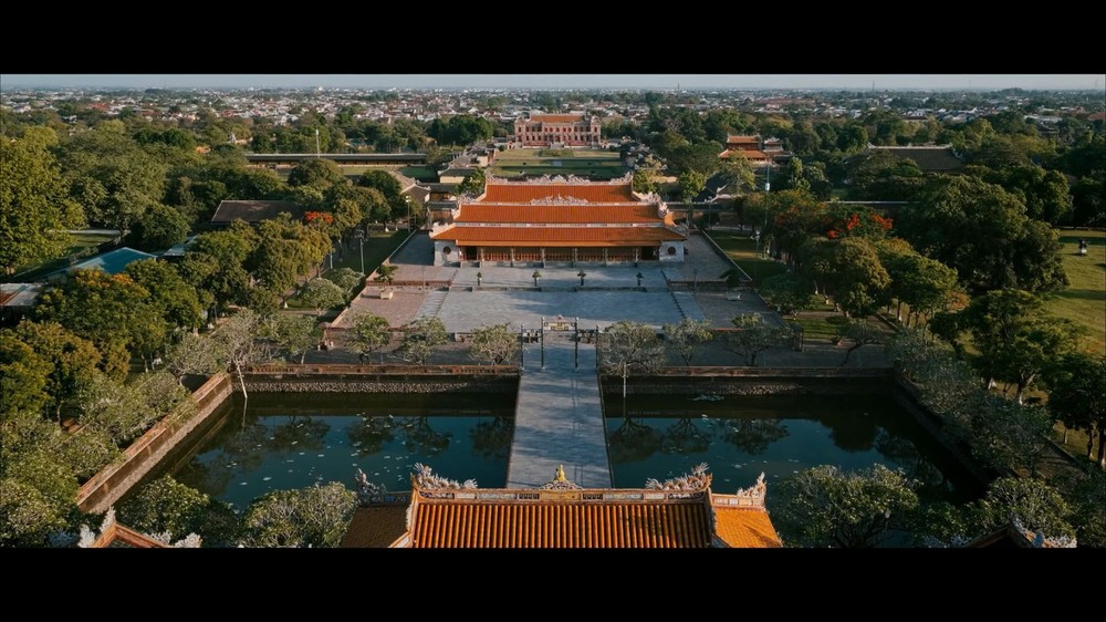 承天－顺化市在 CNN 电视频道上的旅游宣传视频。