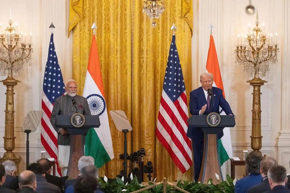 2月13日，美国总统特朗普（右）与到访的印度总理莫迪在华盛顿白宫出席联合记者会。