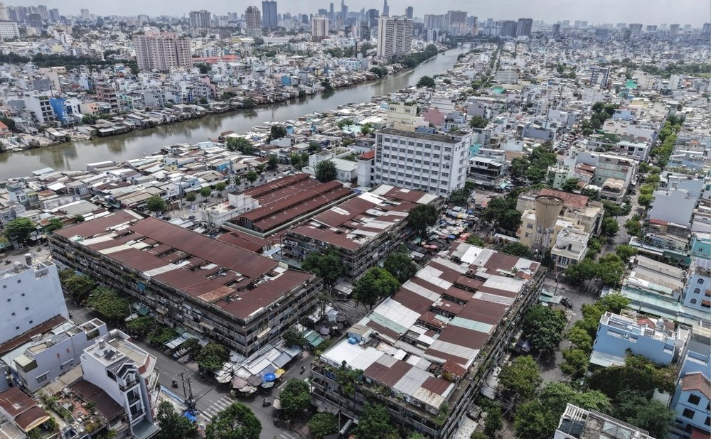 位于胡志明市政兴坊的范世显公寓。