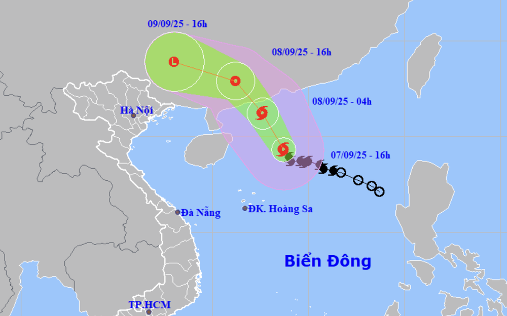 9月7日下午4时，7号台风位置及移动路径预测。