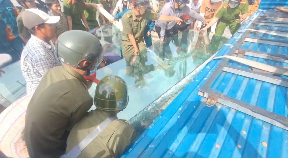 职能力量正在现场救援。