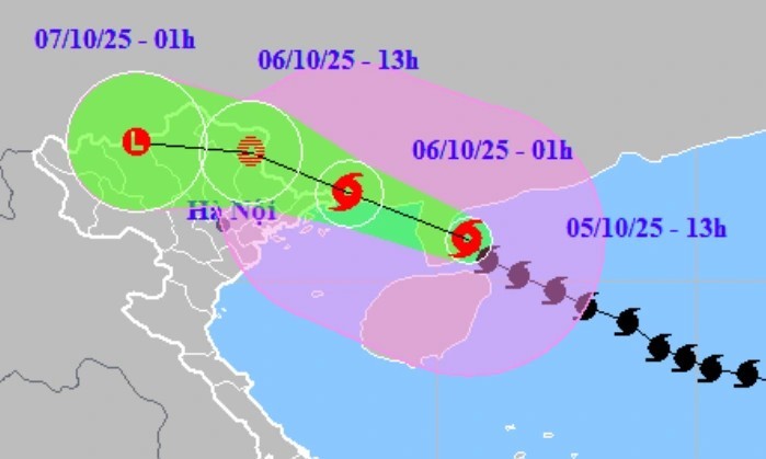 台风麦德姆进入中国雷州半岛时开始减弱。