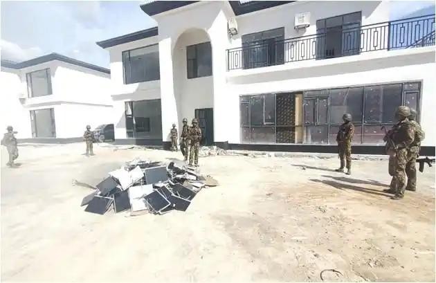 缅甸政府军在KK园区查获星链设备。