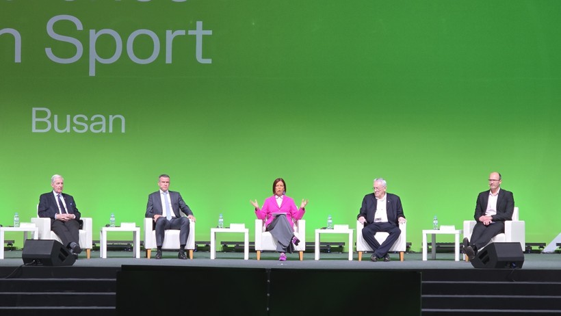 会议围绕国际体育反兴奋剂相关标准和完善《2027年世界反兴奋剂条例》进行讨论。