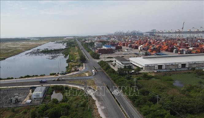 丐密下自由贸易区。