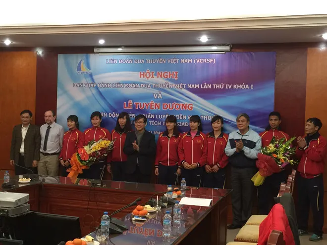 Chủ tịch Phạm Ngọc Minh (giữa) nhiều khả năng không tái nhiệm. Ảnh: SÂM SÂM