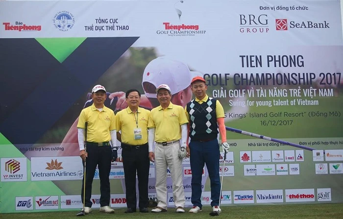 Các tay golf đã thi đấu tranh tài tại giải. Ảnh: PHẠM ĐĂNG