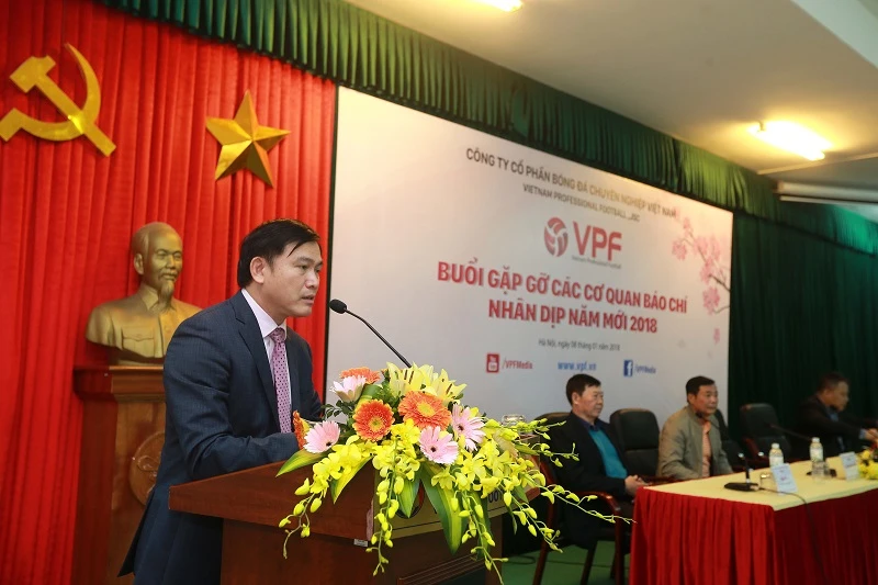 Chủ tịch Trần Anh Tú thể hiện quyết tâm đổi mới ở VPF trong năm 2018. Ảnh: NGỌC HẢI