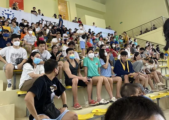 Phía sau những tấm huy chương nhảy cầu là sự khổ luyện ảnh 5