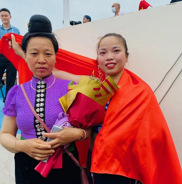 Cô gái người dân tộc Thái giành HCV ném lao nữ đầu tiên cho điền kinh Việt Nam kể từ khi hội nhập ảnh 1