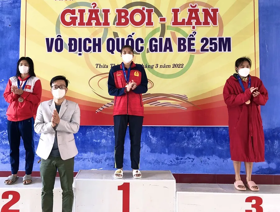 Quỳnh Như (2) giờ đang có sự bứt phá tốt ở các cự ly ngắn 50m với bơi ngửa và bơi bướm. Ảnh: ANH HUY Quỳnh Như (2) giờ đang có sự bứt phá tốt ở các cự ly ngắn 50m với bơi ngửa và bơi bướm. Ảnh: ANH HUY
