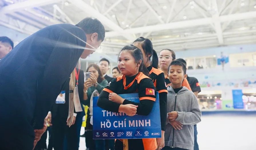 Lãnh đạo Tổng cục TDTT động viên các VĐV trẻ tham dự giải năm nay. Ảnh: MINH MINH Lãnh đạo Tổng cục TDTT động viên các VĐV trẻ tham dự giải năm nay. Ảnh: MINH MINH